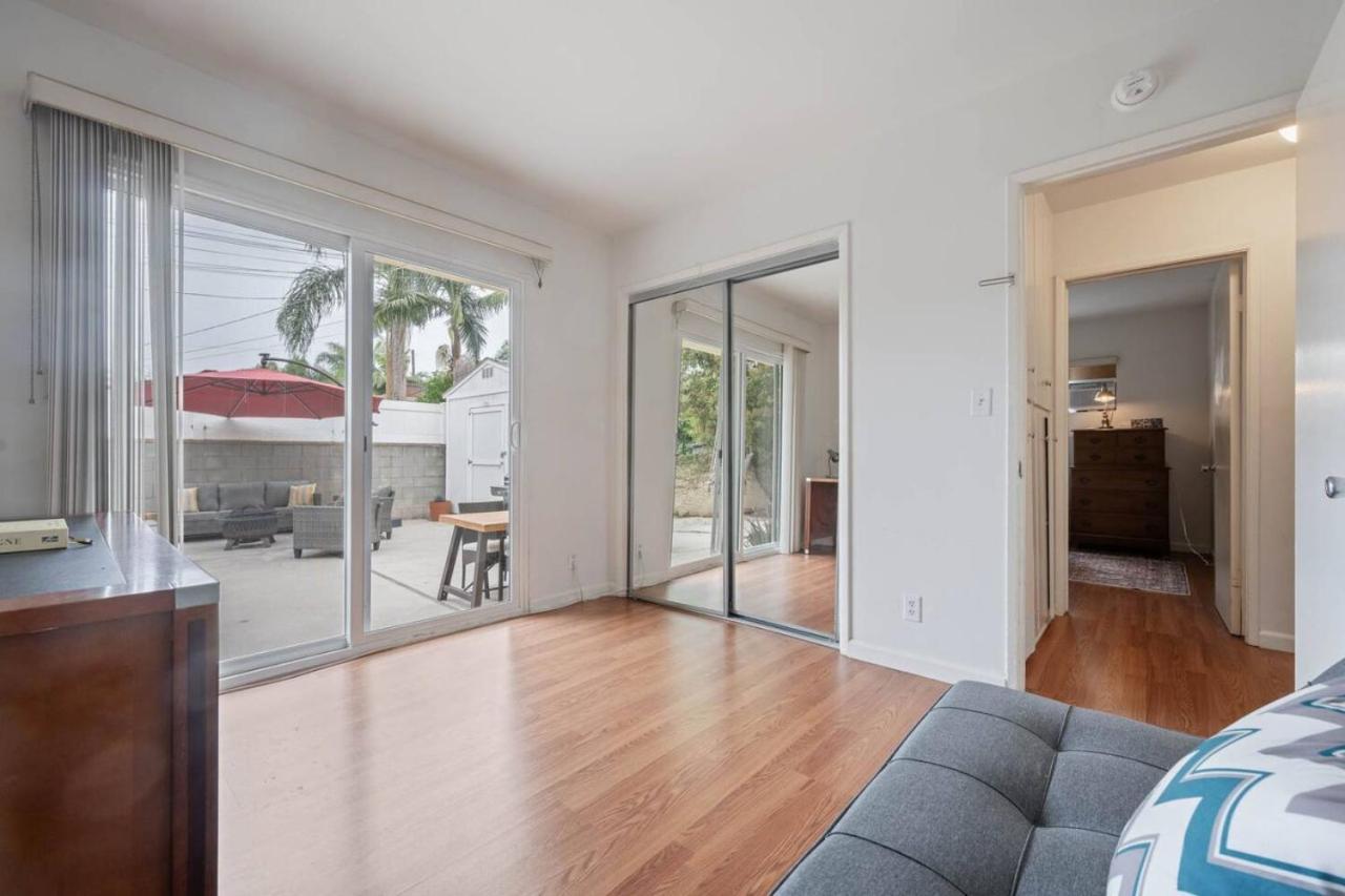 Hébergement de vacances Sawtelle Serenity- Modern Comfort Los Angeles