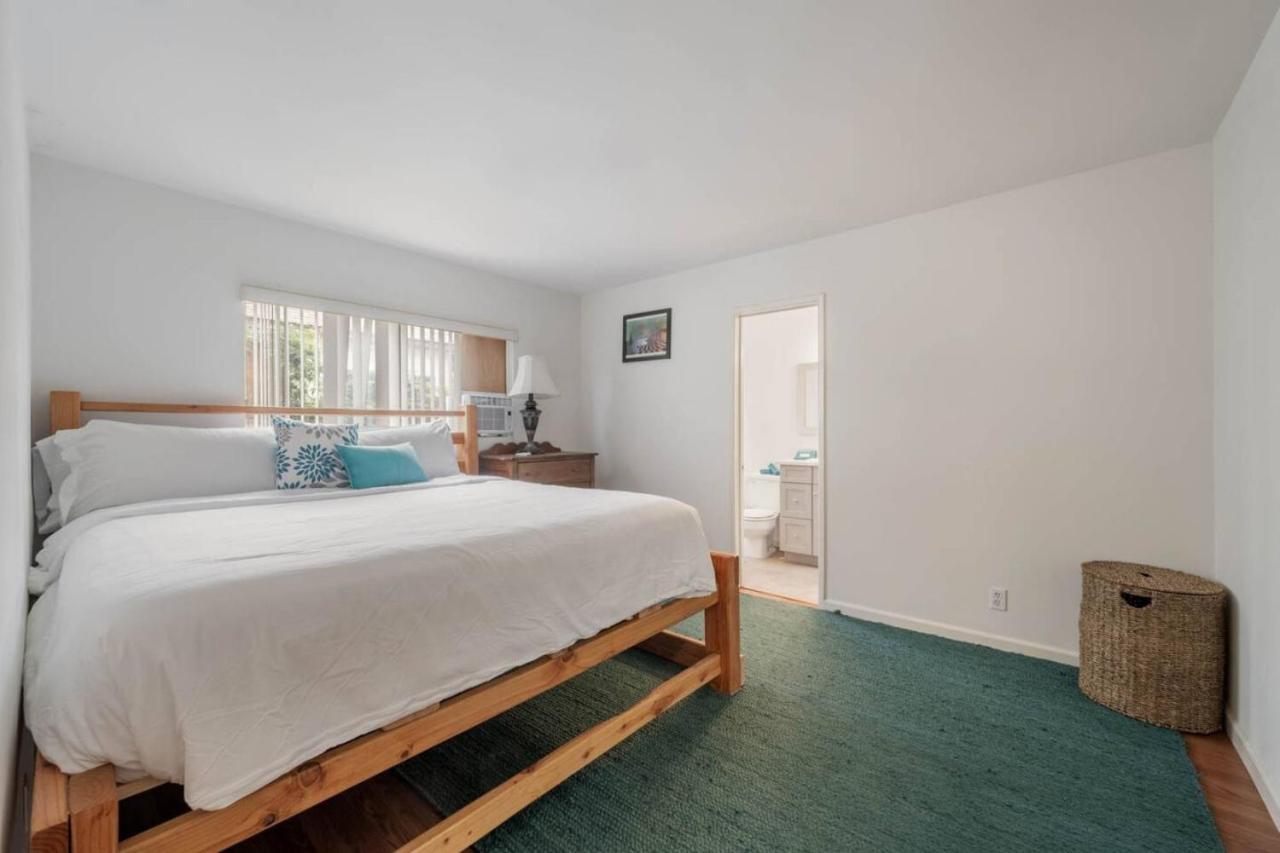 Hébergement de vacances Sawtelle Serenity- Modern Comfort Los Angeles